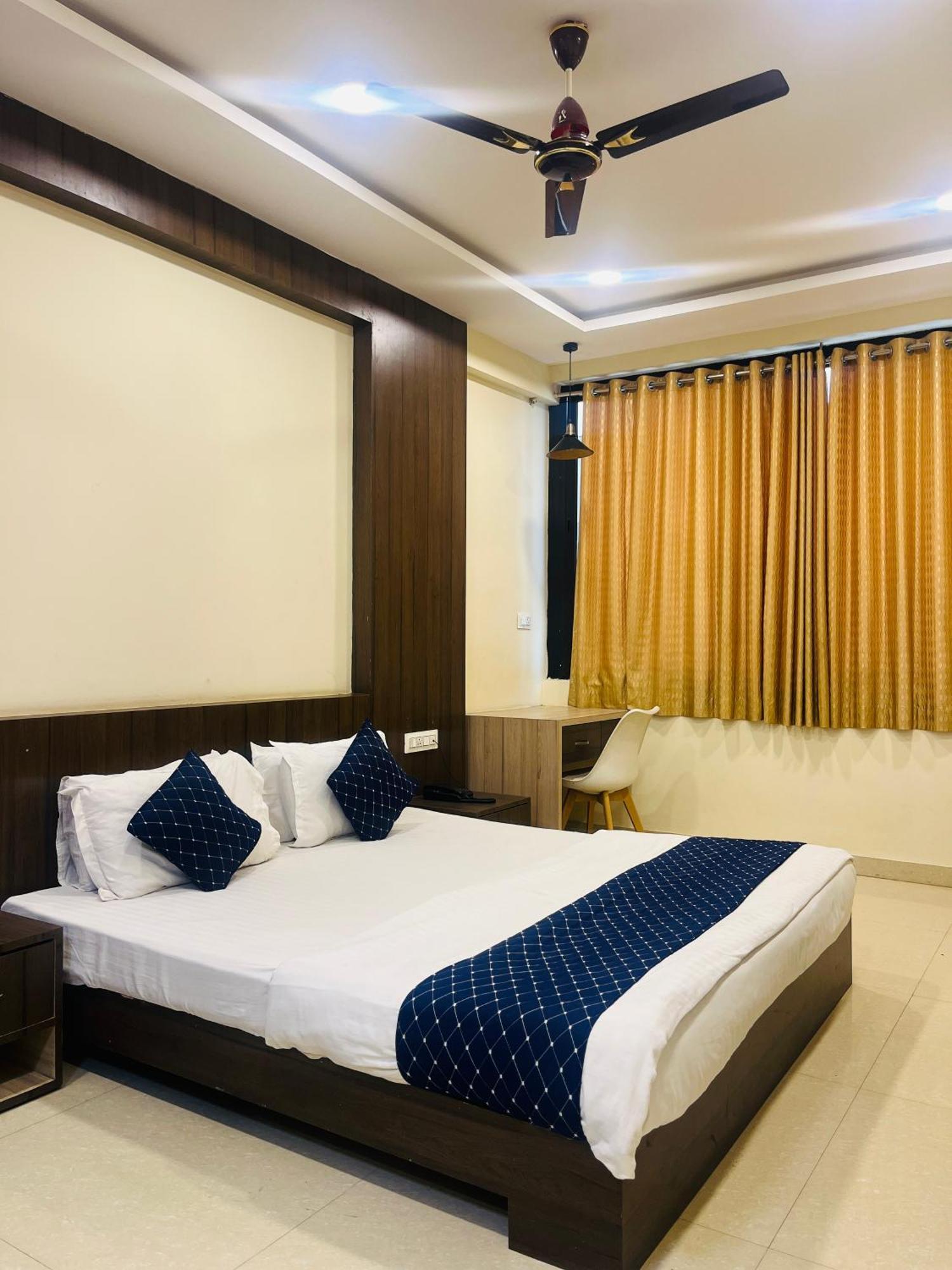 Stayguru Hotel Atithi 普杰 外观 照片